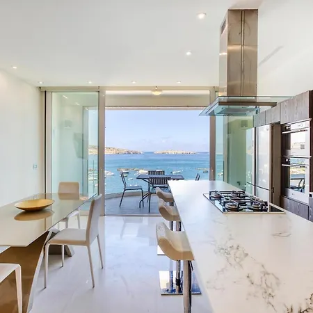 아파트 Luxurious, Equipped Home, With Mesmerising View By 360 Estates 세인트폴스베이