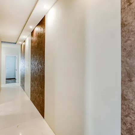 Luxurious, Equipped Home, With Mesmerising View By 360 Estates *