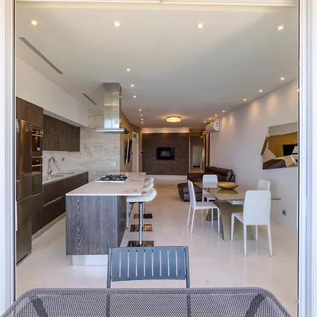 Luxurious, Equipped Home, With Mesmerising View By 360 Estates