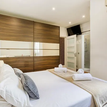Luxurious, Equipped Home, With Mesmerising View By 360 Estates Appartement St. Paul's Bay
